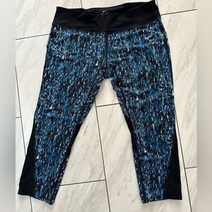 Nike women’s Black and Blue Leggings